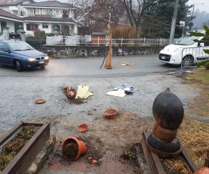 "Disdesie" a Villarfocchiardo, devastazioni in centro e al parco giochi