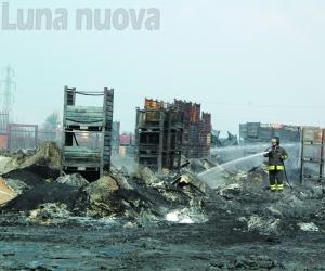 Pianezza, ancora un incendio nella zona industriale
