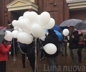 Rivoli, ultimo saluto a Bea con il ricordo in musica dei compagni