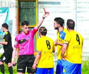 Schiaffo all'arbitro: Beinasco-Caprie finisce prima del tempo