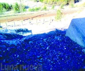 Frana sotto i piloni dell'A32, statale e ferrovia a rischio tra Oulx e Bardonecchia