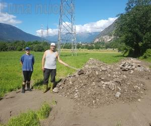 Bussoleno: «Il fango tolto da via San Lorenzo rovinerà i nostri prati»