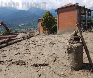 Bussoleno, tra le ferite del fango in via S.Lorenzo