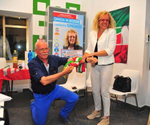 Orbassano, Cinzia Bosso vola al 58 per cento: a lei la fascia tricolore del sindaco