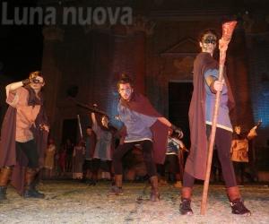 S.Ambrogio: un sabato sera ‘da battaglia’ all’ombra delle Chiuse