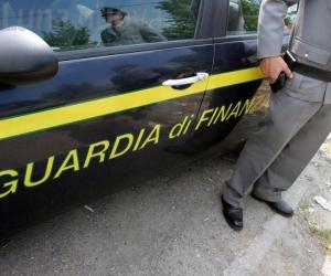 Bardonecchia: imprenditore alberghiero denunciato per estorsione