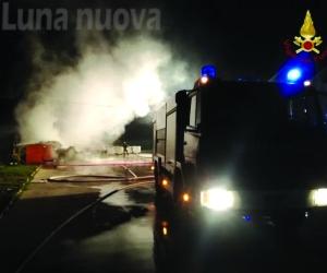 Chiusa S.Michele: Levosil, plastiche a fuoco nella notte