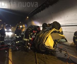 Avigliana, frontale in galleria: muore un 30enne giavenese, ferito gravemente l'altro conducente