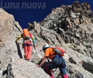 Rivoli, precipita sotto gli occhi del compagno di cordata