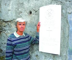 Grande guerra: lapidi di pietra bianca per i soldati inglesi