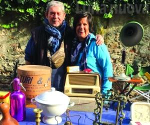 Rivoli, il mercatino delle pulci di via Piol torna alle origini