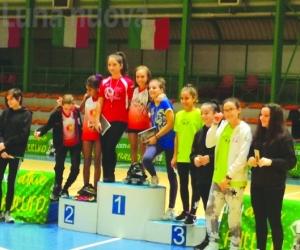 Tre medaglie d’oro: Elisabeth Scavo stella del freestyle