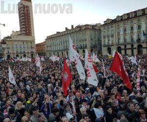 Torino invasa dai No Tav: 70mila in corteo