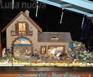 Beinasco, la via dei presepi accende le feste