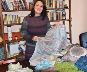 Seta magica: la pittura sull’acqua rivive grazie ad Alessia