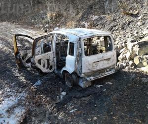 Giaglione-Venaus: auto in fiamme sulla montagna