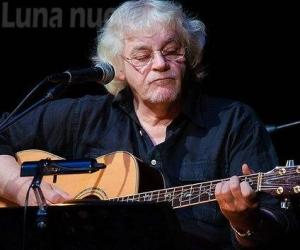 Voce e chitarra: l’omaggio di Cotto a De Andrè
