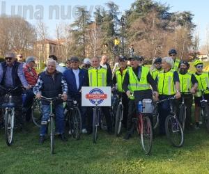 Collegno,  tutti in sella per viaggiare sulla "Bicipolitana"