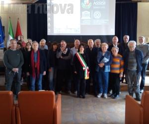 Il "Grande Cortile" No Tav entra ad Assisi