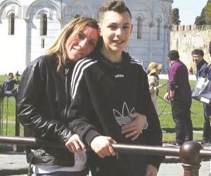 Alpignano, «Aiutateci a curare nostro figlio»