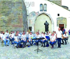Note di notte a Susa, 13 bande in arena