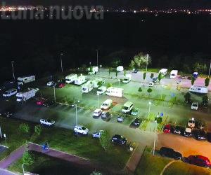 Rivoli, parcheggio ospedale: Tragaioli incontra i rom