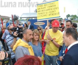 Beinasco, Mercatone Uno: via libera alla cassa integrazione