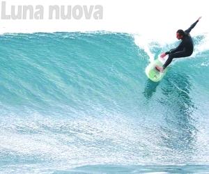 Essere Winki: 20 anni di vita libera tra onde, surf e libri