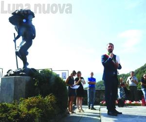 La "Civiltà Alpina" in un monumento: è festa a Mocchie
