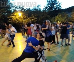 Almese: a passo di tango sotto le stelle