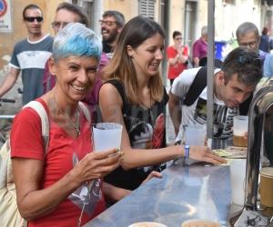La birra? Soltanto un pretesto per incontrarsi