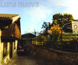 Sauze d'Oulx: bruciano tetto e sottotetto, famiglia evacuata
