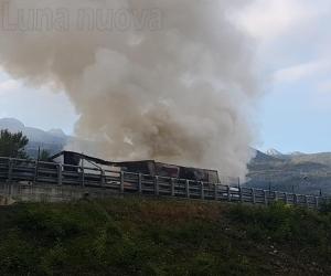 Chianocco: tir in fiamme sull'Autofrejus
