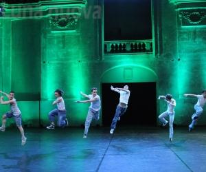 Sacra, segreta e semplice danza