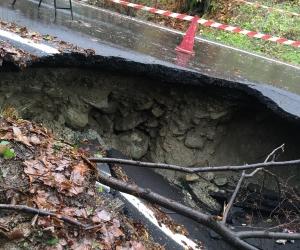 Frane sulle strade: la val Sangone resiste al diluvio