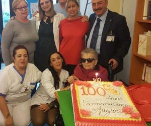 Volvera, alla residenza  Mariuccia doppia festa per i nonni