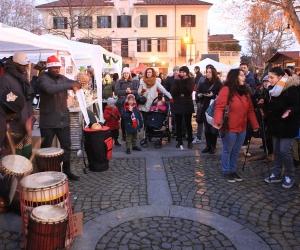 Almese: la magia del "Natale in piazza"
