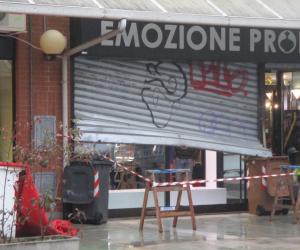 Grugliasco, negozio svaligiato, ma le titolari non mollano