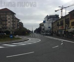 Rivoli, tutti a casa: la città si adegua e il centro si svuota