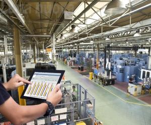 La Fiom: «Il governo fermi tutte le produzioni di non primaria importanza»