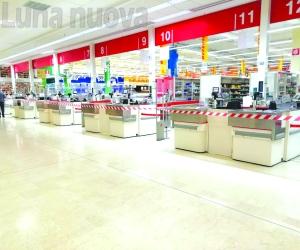 Rivoli: slitta ad aprile la riapertura dell'ex Auchan