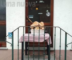 Meana, il ristorante mette a disposizione il pane gratis
