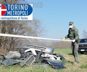 Cintura sud, abbandono di rifiuti anche con il "tutti a casa"