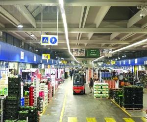 Grugliasco, picchettaggio degli ambulanti Caat