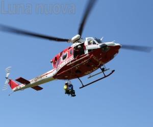 Si fa male nel rio Scaglione, escursionista salvato dai vigili del fuoco