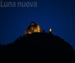 Sacra "bella di notte" con la nuova illuminazione