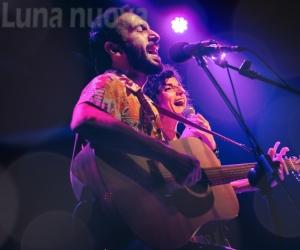 Viaggio cantato nel curioso mondo senza gli adulti 