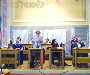 Beinasco, la sindaca Gualchi "silura" Recco