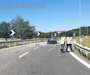 Rivoli, perde il controllo della moto: muore 63enne novarese