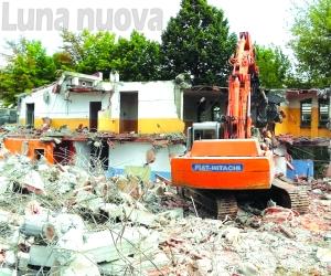 Grugliasco, l’asilo Luxemburg viene abbattuto: ritornerà nuovo